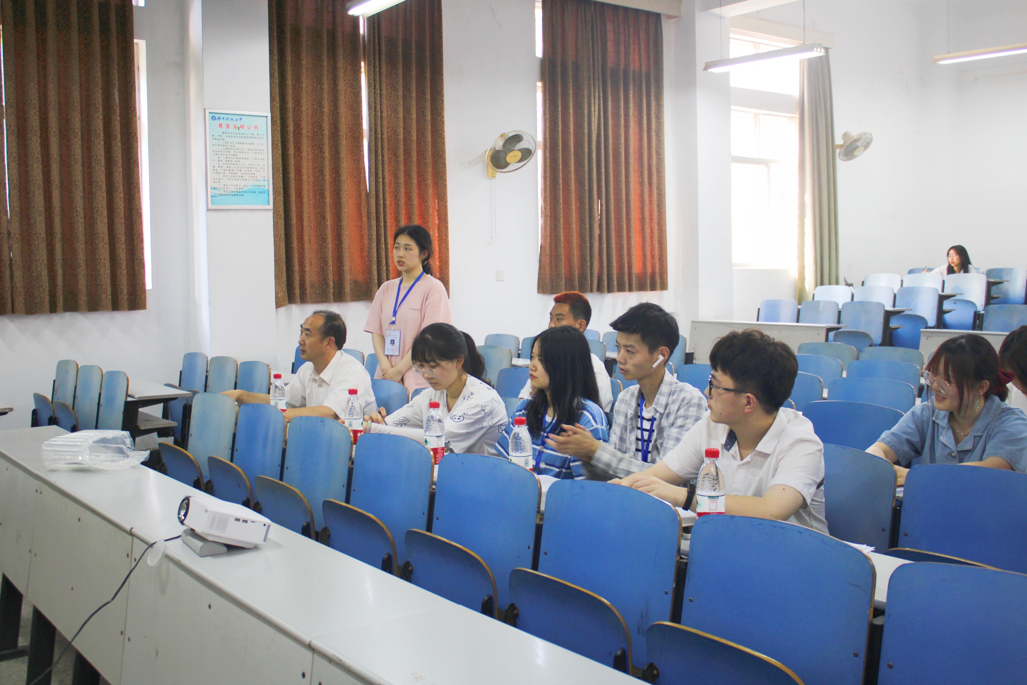 1d4a6669651443448573dfc85be2281a.jpg E87DB3B85012E5CBA8A5FC3B4DC74D73.jpg