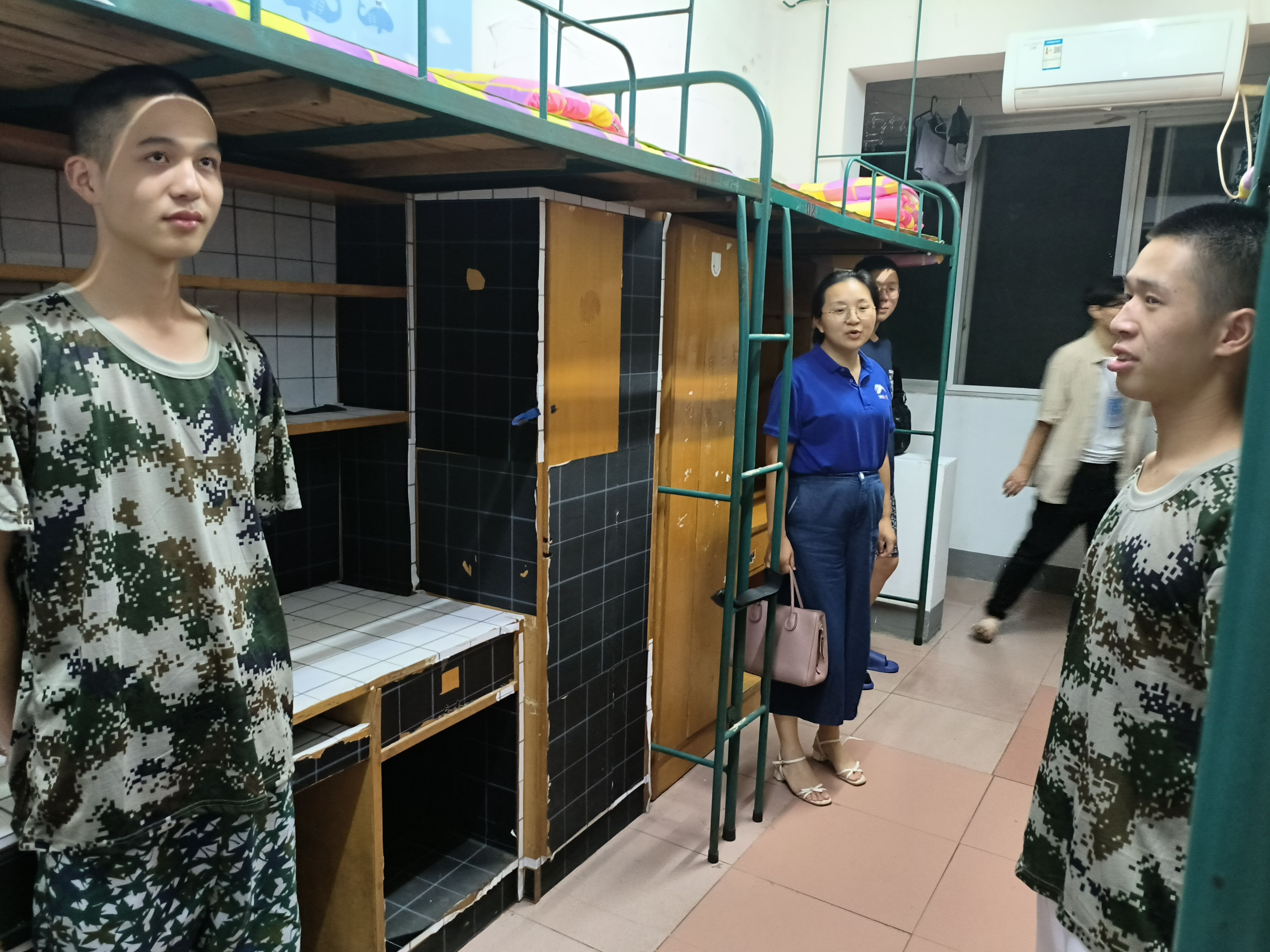 e90f770d17224133a5bdbfcf659a9549.jpg e90f770d17224133a5bdbfcf659a9549.jpg