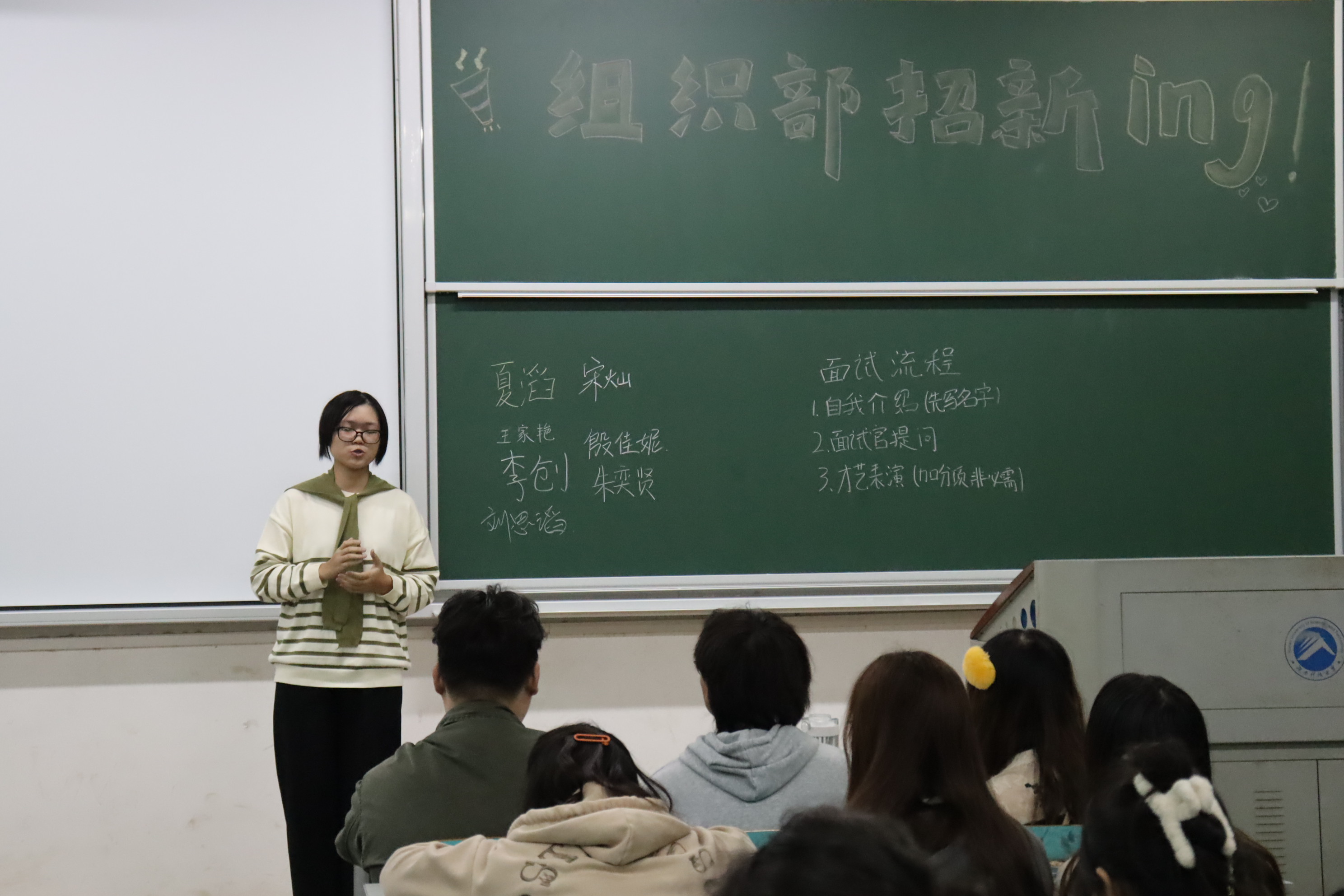 0951d18fe18b40d08d24ac5c81883d3d.jpg 0951d18fe18b40d08d24ac5c81883d3d.jpg