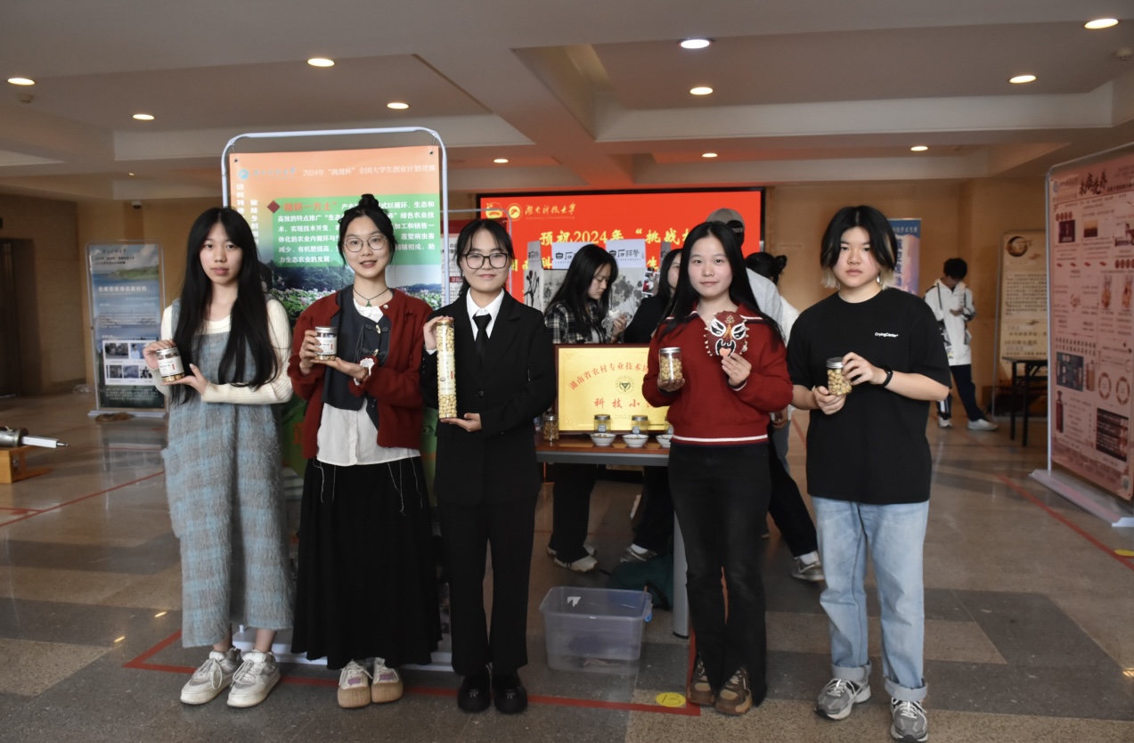 78371a9867714865a42e0f6a246adc22.jpg 78371a9867714865a42e0f6a246adc22.jpg