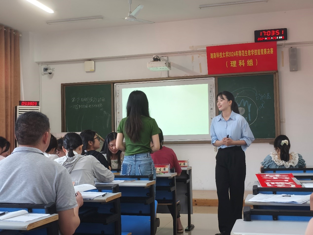 9d08c717ed044a94893f81087e871636.jpg 9d08c717ed044a94893f81087e871636.jpg