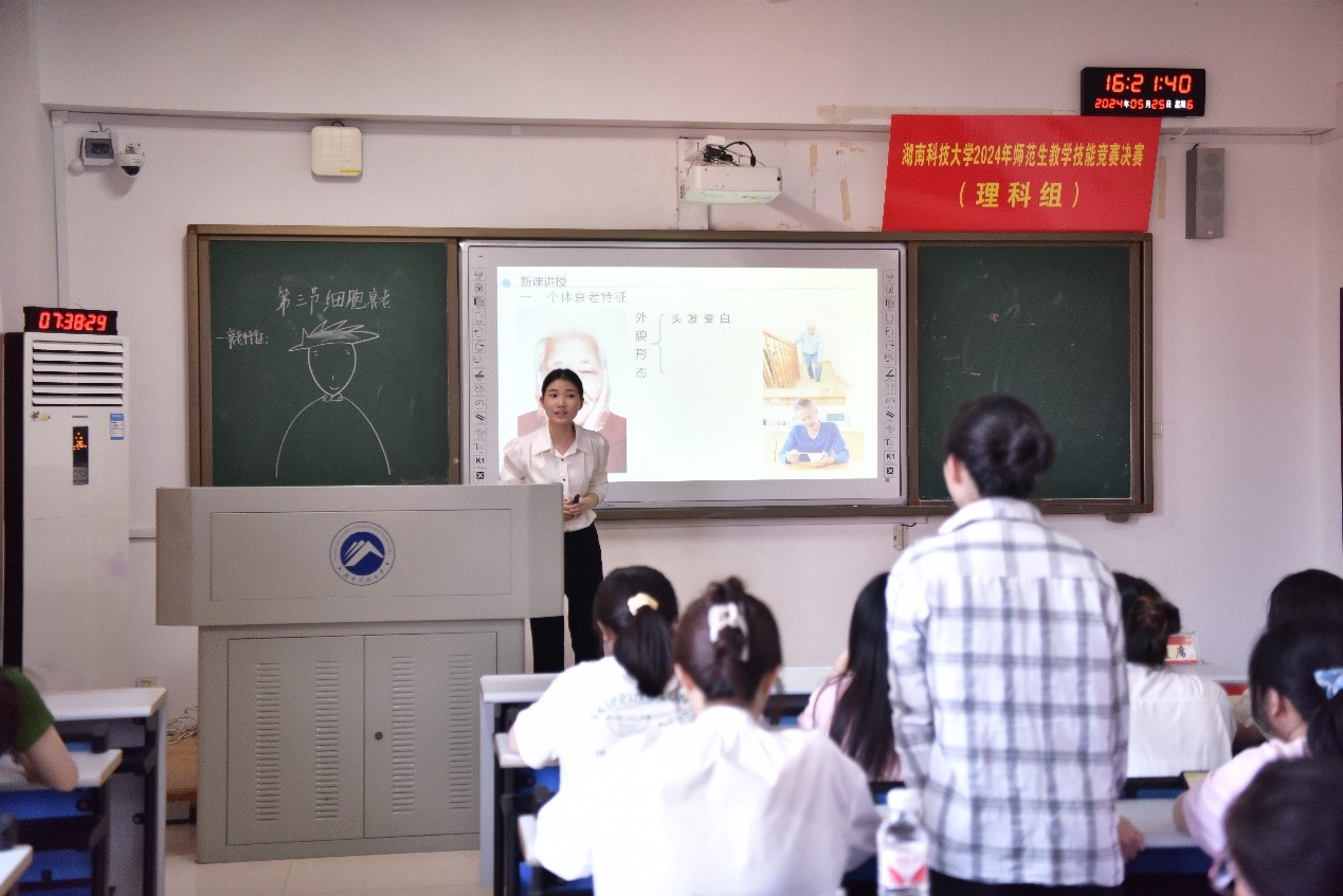 fdec40cd16254f82bb9fb2b53b4be9cb.jpg fdec40cd16254f82bb9fb2b53b4be9cb.jpg