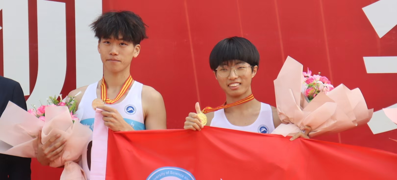 3eeffa4146c2473592b34f9e97d9851a.jpg 3eeffa4146c2473592b34f9e97d9851a.jpg